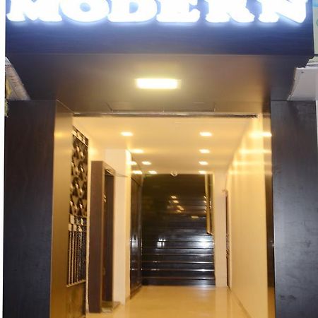 Hotel Modern Bombay Extérieur photo