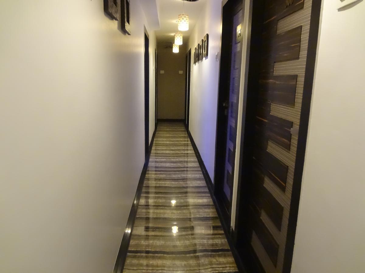 Hotel Modern Bombay Extérieur photo