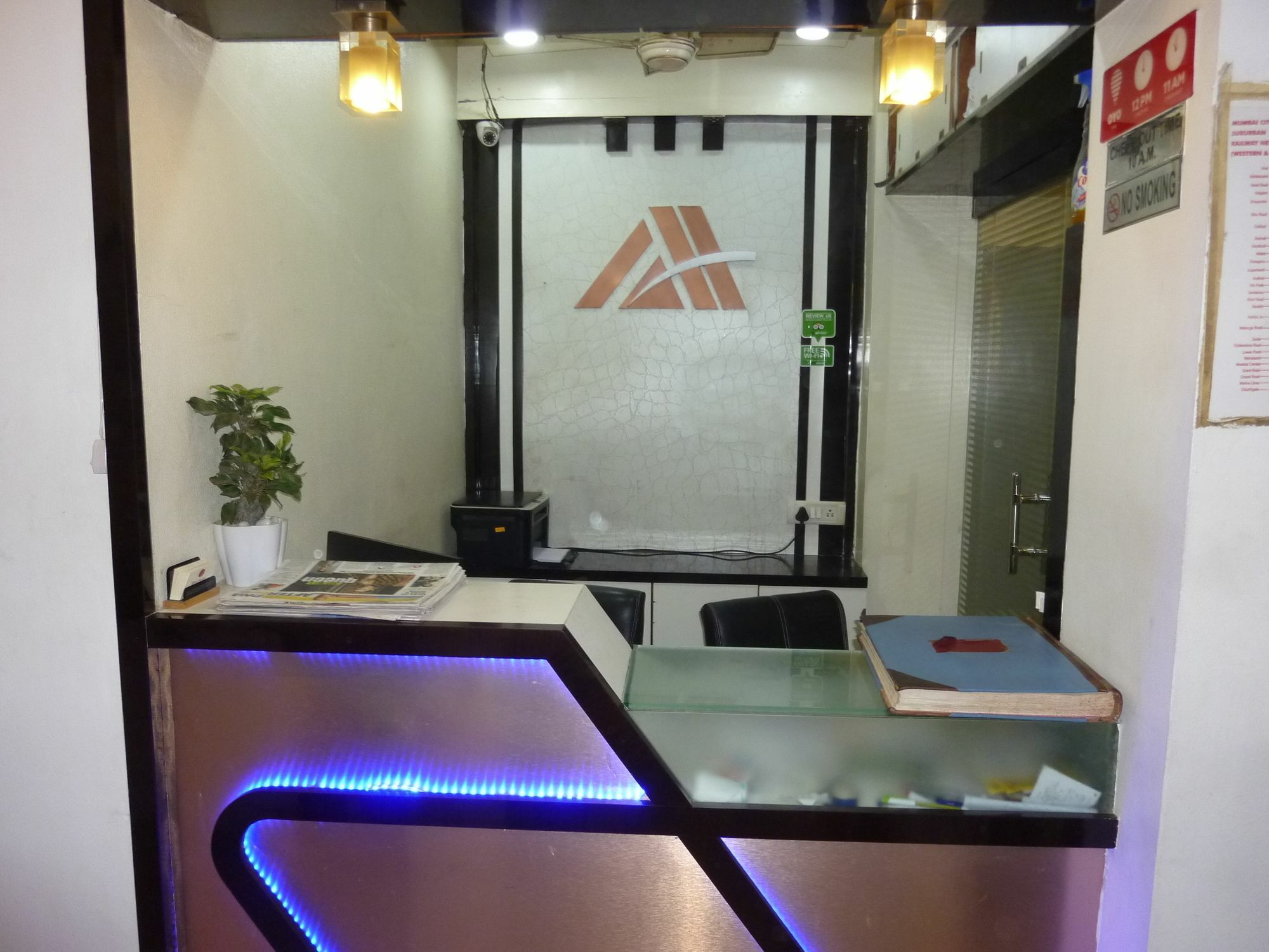 Hotel Modern Bombay Extérieur photo