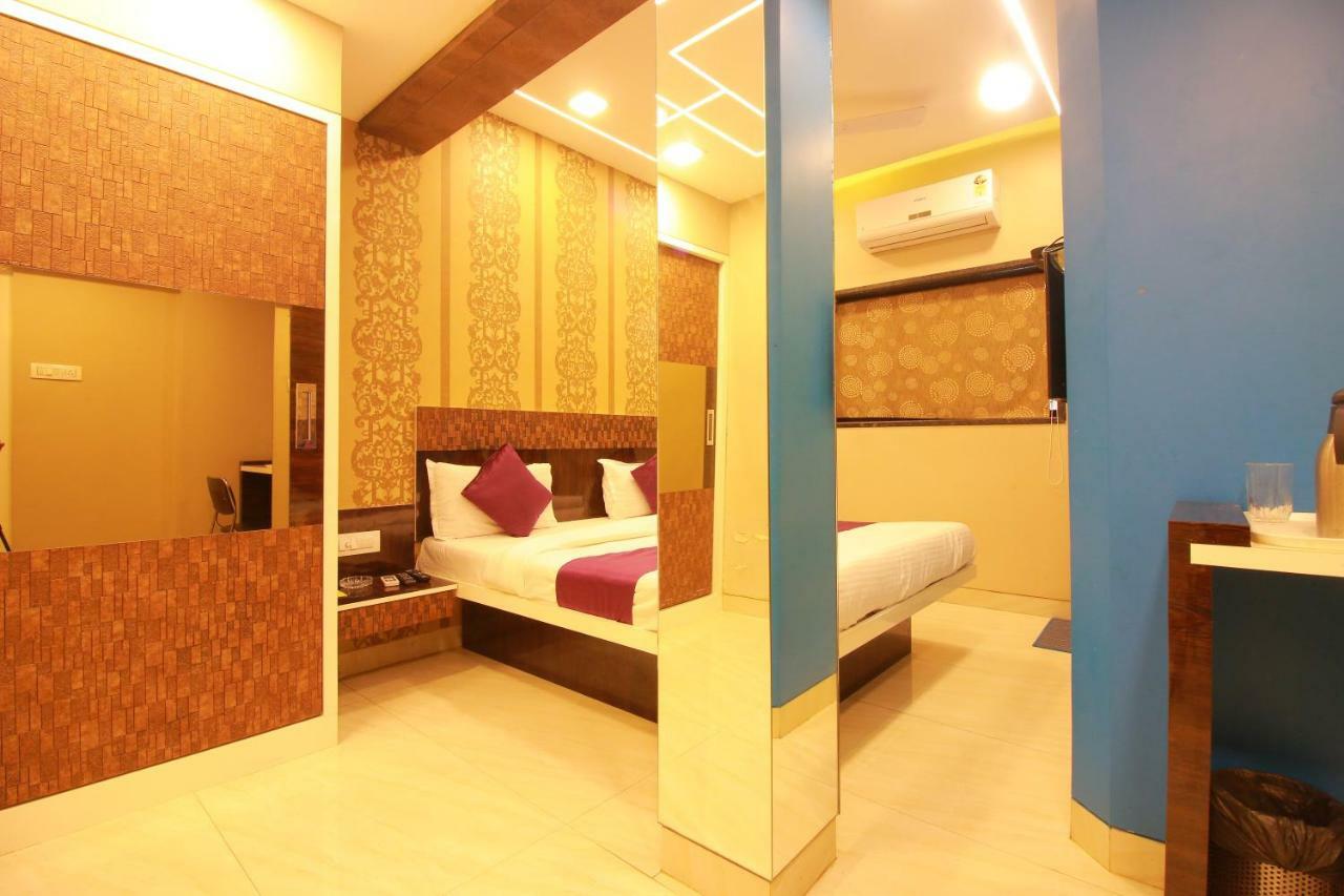 Hotel Modern Bombay Extérieur photo